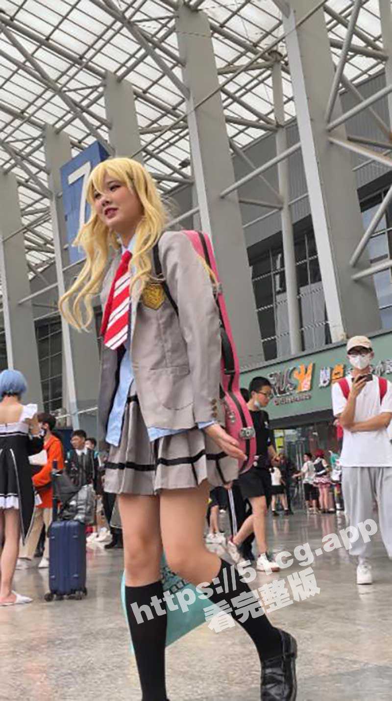 重磅热瓜！B站知名百万粉丝UP主【落九川】逛漫展被偷拍裙底 - 51吃瓜网-51吃瓜网