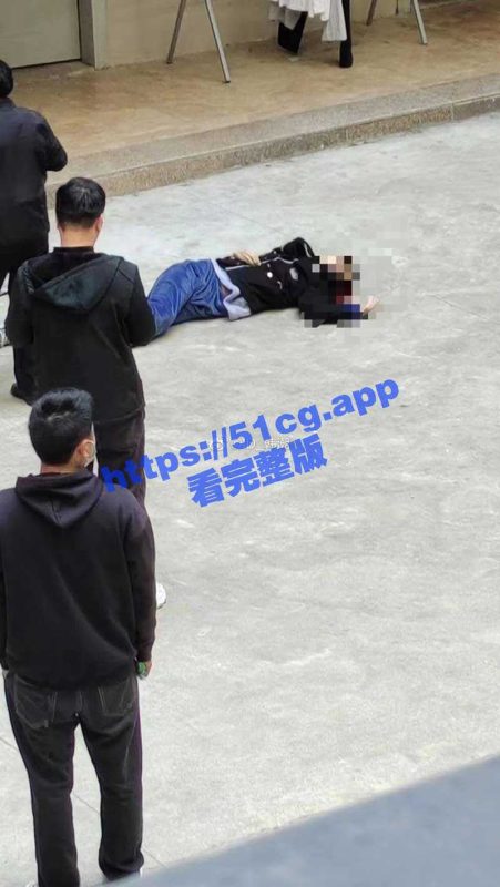 泉州华光职业学院，极端纯爱男子“追求”女生被拒绝跳楼了… ​​​-51吃瓜网