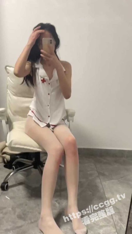 【素人系列】居家素人无内丝袜定制  眼镜小姐姐私拍合集 纯天然浓密阴毛鲍鱼清晰可见-51吃瓜网