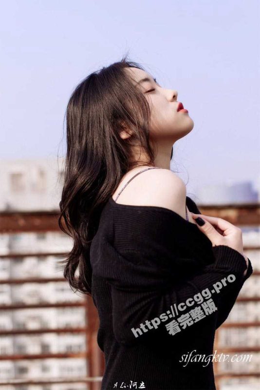 绝色女神! 丰乳肥臂s型身材女模被摄影师潜规则，三点全漏+天台啪啪，后入 乳交直接射爆！-51吃瓜网