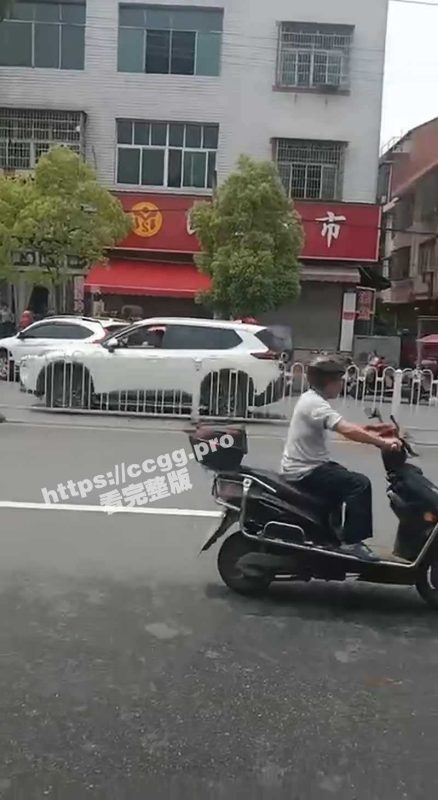 离大谱！4月19湖南益阳 桃江 接连发生两起命案 早上儿子弑父 下午美女喝酒猝死-51吃瓜网