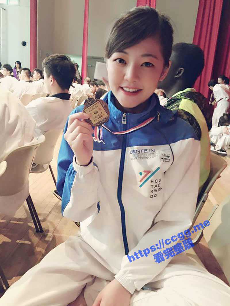 新加坡大学生美眉「琪琪」人前清纯美丽 私下反差极大 酒店约炮露脸自拍流出 - 51吃瓜网-51吃瓜网