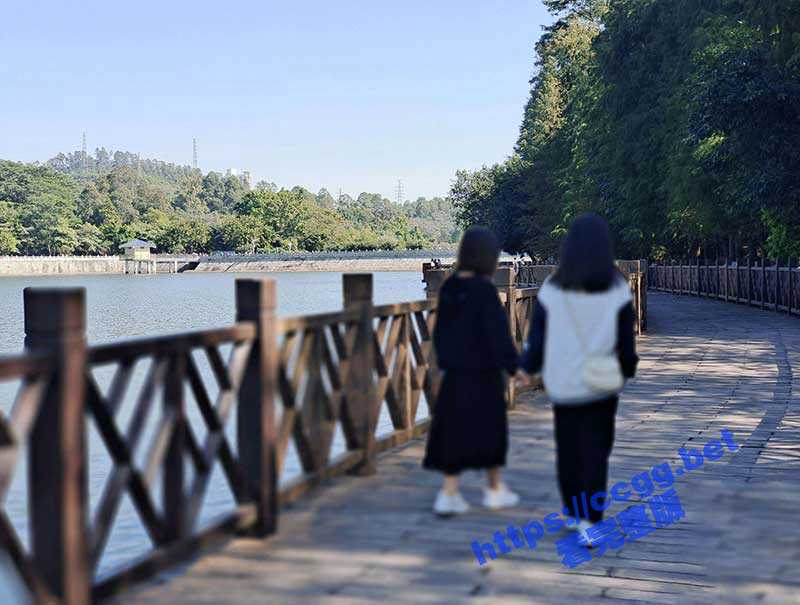兄妹乱伦 禽兽哥哥精虫上脑竟下药迷奸妹妹 把妹妹操到冒白浆 无套操逼真的爽-51吃瓜网