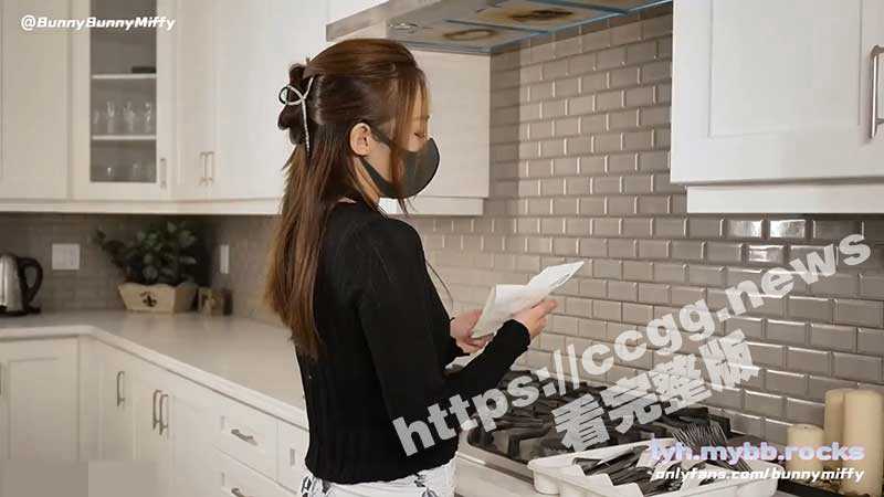温柔端庄人妻 「米菲兔」送餐员强上独守空房的寂寞少妇 平时有多高冷 床上就有多饥渴-51吃瓜网