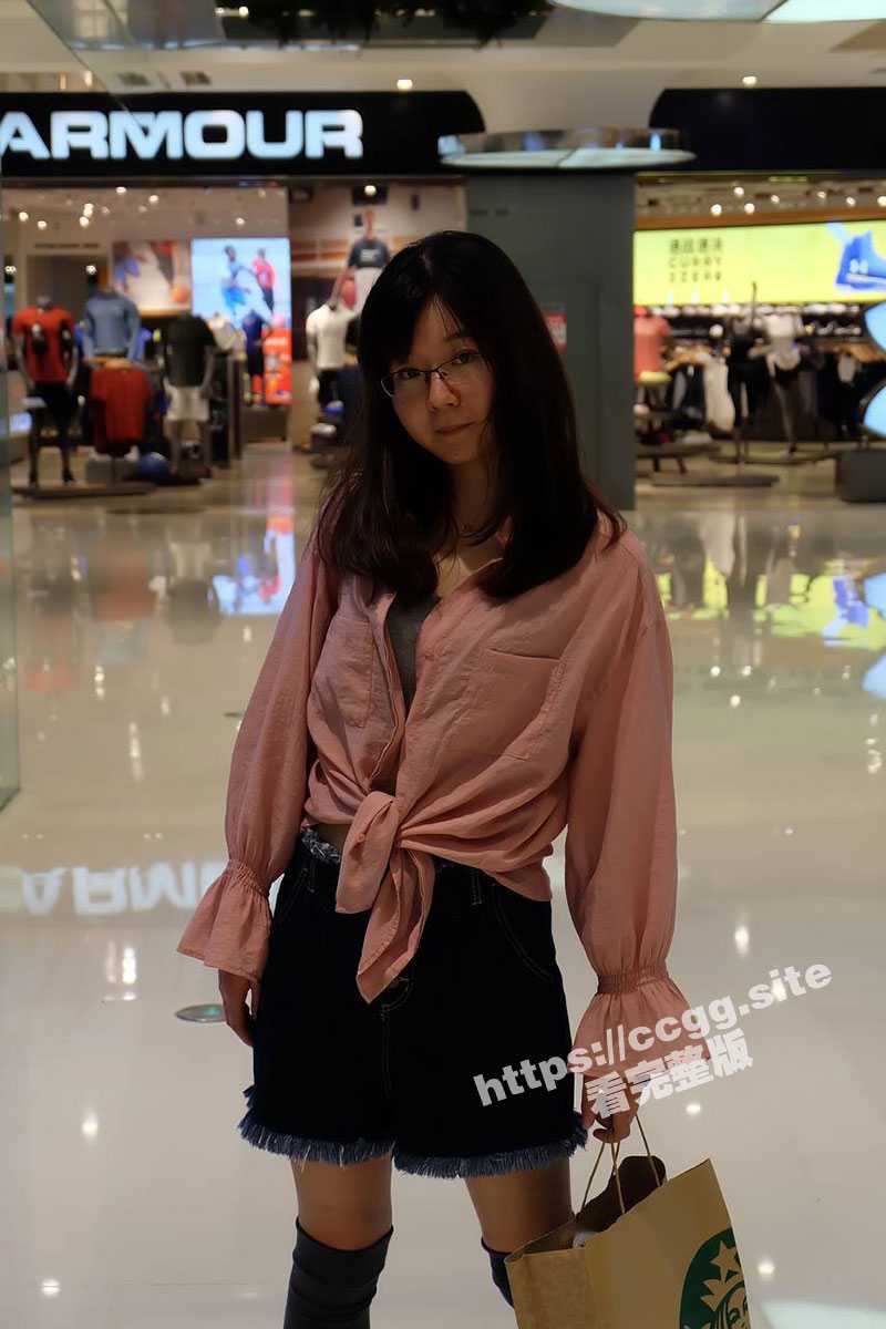 上海第九人民医院护士『倪芳芳』晚上值班在医院休息 自拍奶子分享给炮友! - 51吃瓜网-51吃瓜网