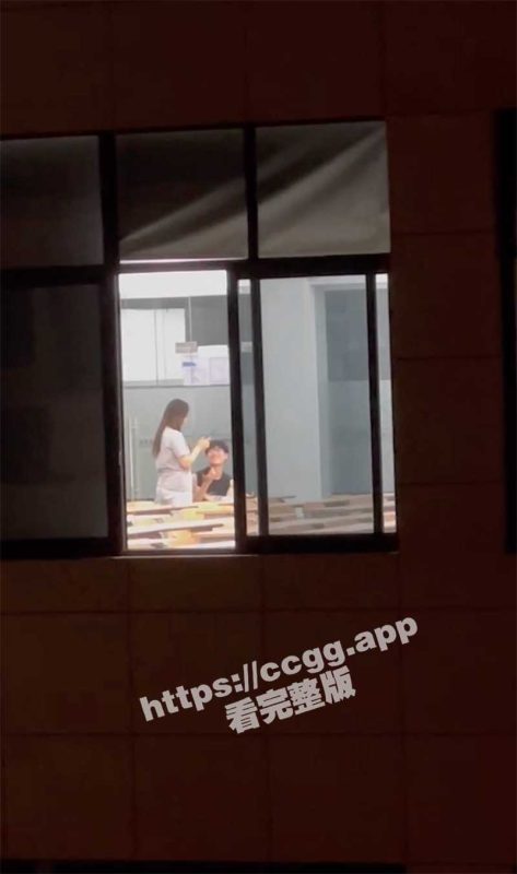 四川传媒学院 又爆出老师和学生教室偷情的瓜-51吃瓜网