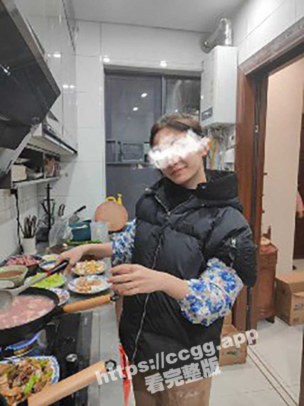 素人姐姐 亲姐在家发骚 好心老哥真实自拍乱伦视频分享给大家-51吃瓜网