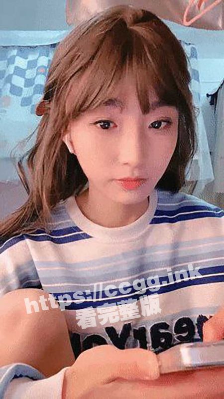 西安极品19岁清纯大一学生妹 「呜崽酱」为生活费下海宿舍干黄播 多毛骚逼跳蛋自慰 假屌骑坐深插-51吃瓜网