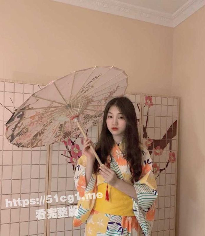 湖南科技学院「张怡婷」21岁的校鸡反差婊与同人发生关系被曝光-51吃瓜网