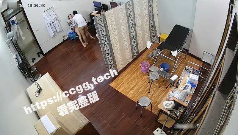 医生眼里有性别吗？男医生与女病人在诊疗室偷情 完事后免费给女病人做阴道检查！夫人，免费的阴道检查了解一下？ - 51吃瓜网-51吃瓜网