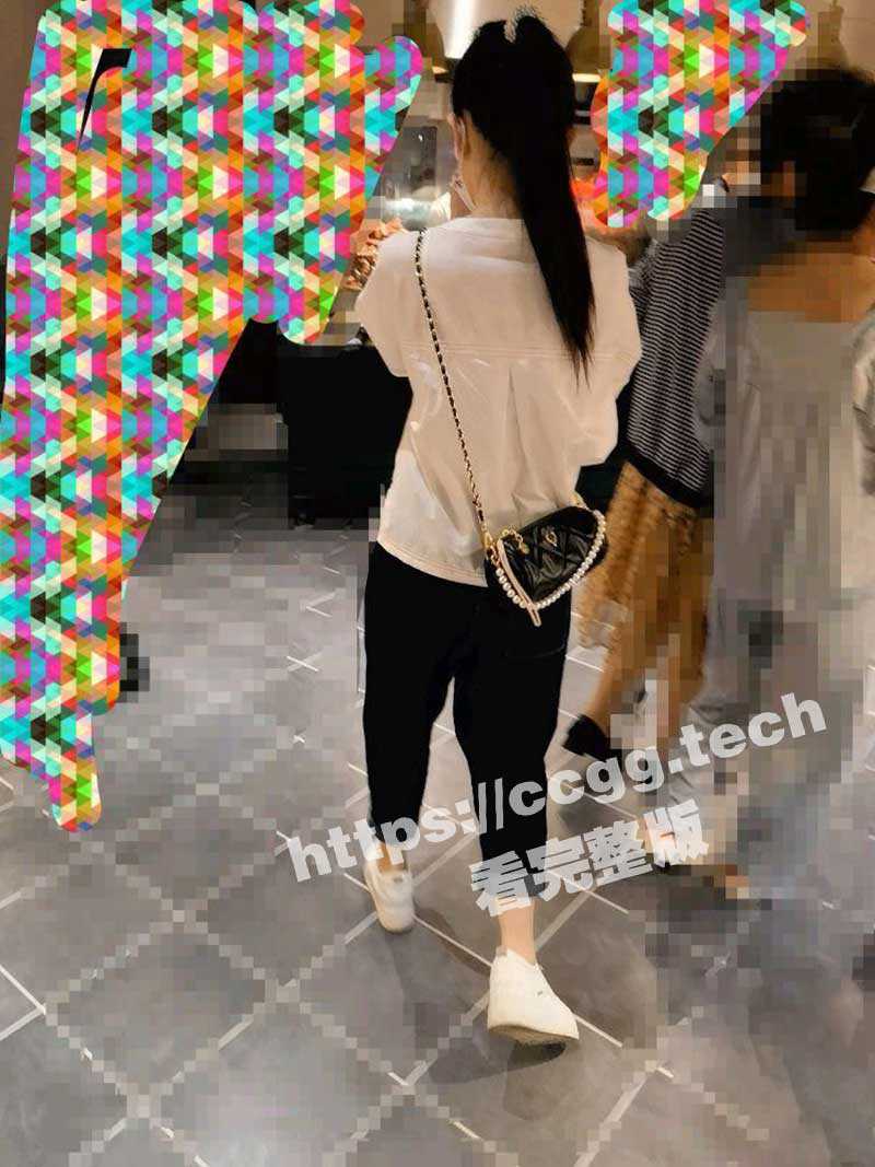 姐弟乱伦 与极品反差婊表姐打响在姐姐家的第一炮 内射一半外射一半内外兼修 - 51吃瓜网-51吃瓜网