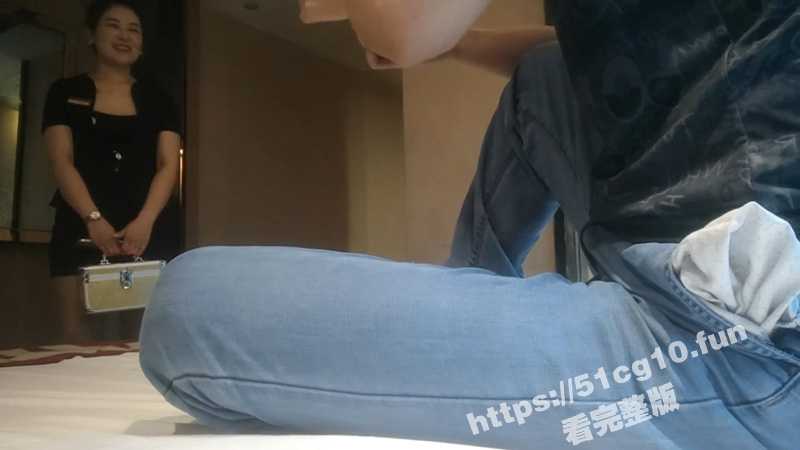 暗访足疗店！大神勾搭正规按摩店技师 重金换胸推 言语调情打飞机 太色情了！(1小时完整版)-51吃瓜网