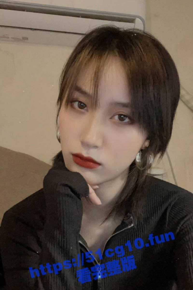 成都音乐老师『胡可煊』脚踏两只船 被金主将反差母狗网调视频投稿曝光！ - 51吃瓜网-51吃瓜网