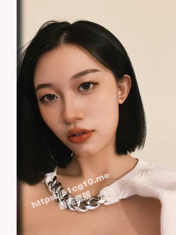 现在学摄影还来得及吗？东北师范大学 绝美颜值的高级模特身材的大学妹子『王雨沫』被摄影师骗上了床！-51吃瓜网