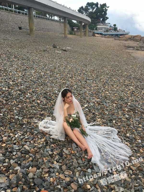 瓜友投稿曝光！反差骚母狗 刘娅婷 不雅自拍流出 婚前婚后各种撩骚 买情趣内衣约炮 露脸自慰流白浆！-51吃瓜网
