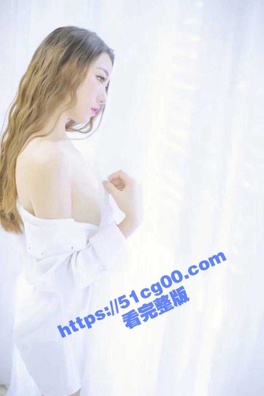 四川宜宾 拍写真被内射的极品34C反差婊 雨彤 知道为什么你的队友突然变菜了吧 那都是因为在摄影师被干呐！-51吃瓜网