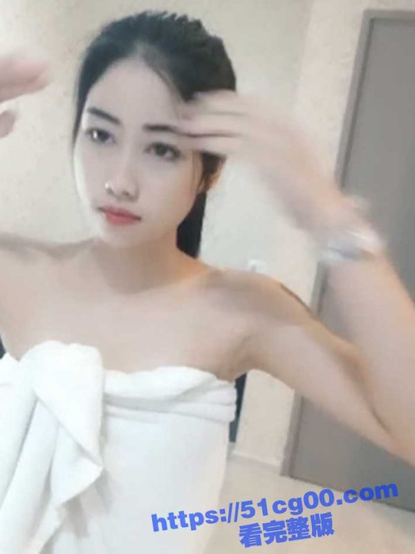 男人的天堂！泰国嫖娼狂爱战记 嫖王临幸20岁长相清纯蜜桃臀泰国美女  美女主动骑乘疯狂扭动浪叫-51吃瓜网