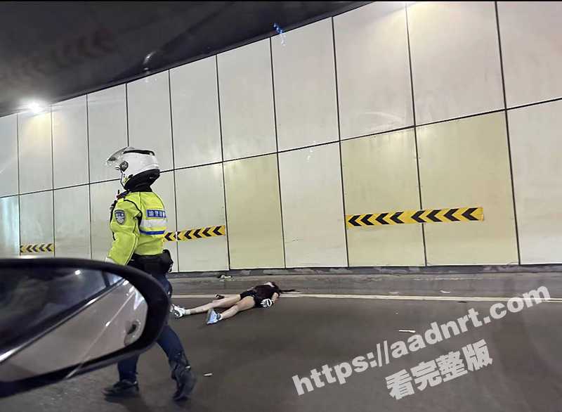 重庆摩博会期间 一位来自河南信阳的女骑士 在某隧道中因车速过快发生意外 不幸离世！ - 51吃瓜网-51吃瓜网