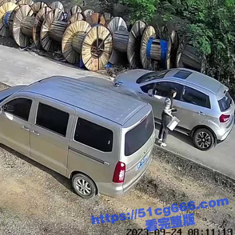奸夫淫妇被双杀！老婆在工地跟人通奸 爆脾气狠人老公拿刀双杀奸夫淫妇 一刀击中要害当场死亡！-51吃瓜网