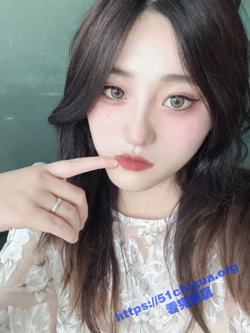 四川税务局职员 反差婊母狗 吴晓怡 被渣男投稿曝光！小骚货在停车场就吃鸡 回家被猛干！ - 51吃瓜网-51吃瓜网