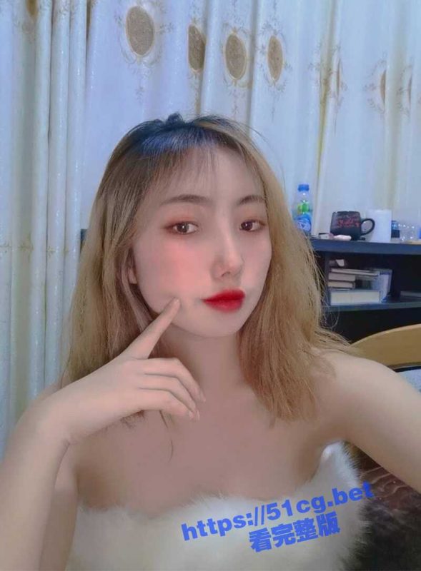 广州白云区化妆品店前台小姐姐 夏柳思 给男友拍摄的打飞机素材被渣男泄密 真的太狗了-51吃瓜网