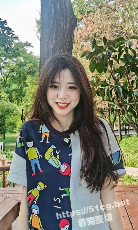 皮肤犹如瓷娃娃一般的沈阳师范大学小学妹 常苗苗 露脸啪啪视频被前男友渣男泄密-51吃瓜网