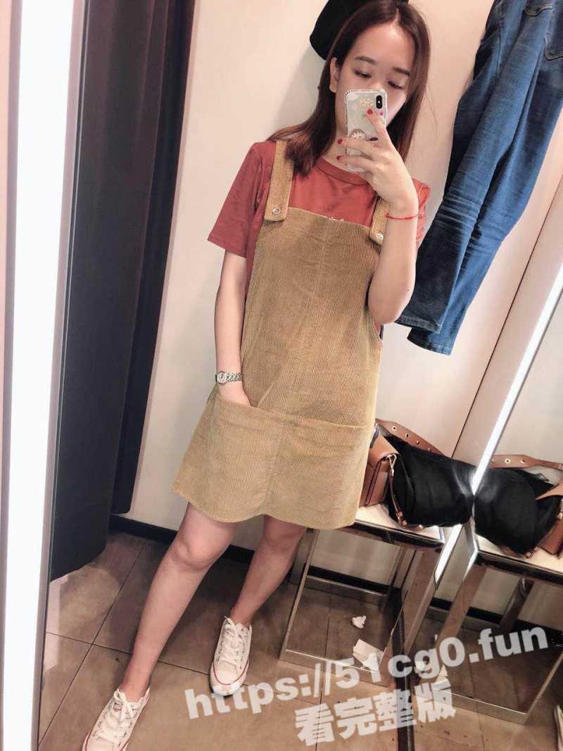 颜值清纯女教师背着男友找炮友!极限反差趴在炮友身下 被按头口交 女教师吃得超级丝滑 - 51吃瓜网-51吃瓜网