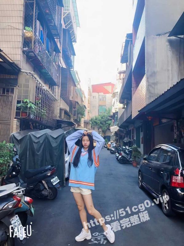 福建三明翠江学生妹 陈禹彤 网调视频曝光！主人好：现在我要展示我的胸部和阴部并自慰给主人看！-51吃瓜网