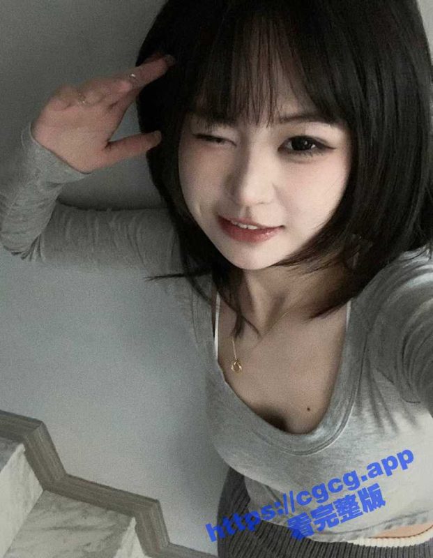瓜友真实分享操过的中专妹 黄子仪 现在厦门酒吧驻唱 性经历丰富 性欲很强 喜欢角色扮演！-51吃瓜网