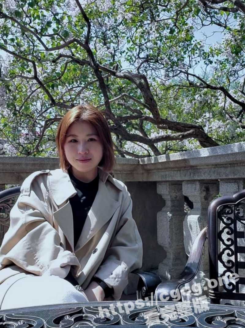 微信泄密系列 安徽28岁真实反差素人少妇 柳嫣然 流出!喜欢炮友用大屌抽脸 怪癖好奇怪 - 51吃瓜网-51吃瓜网