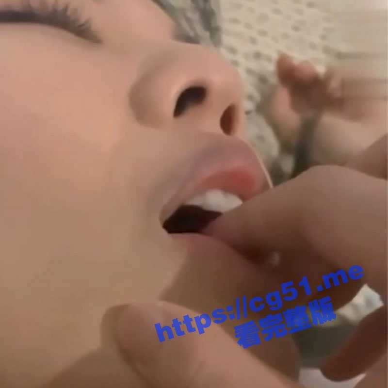 广西师范 徐焕冰 遭学长灌醉强攻 捆绑无套内射剪逼毛 自拍视频流出！-51吃瓜网