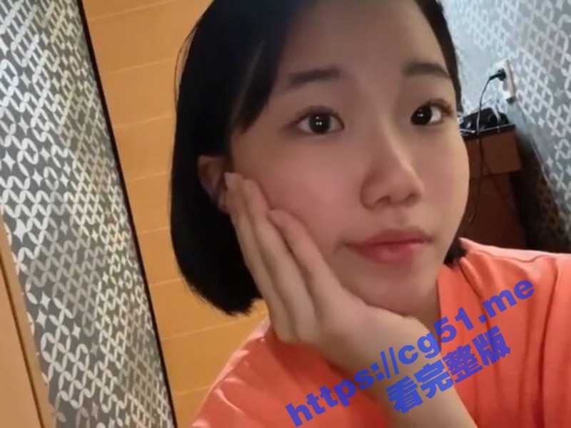 韩国女高中生被网调自慰片流出 手指太细了用梳子把头插入骚逼止痒！-51吃瓜网
