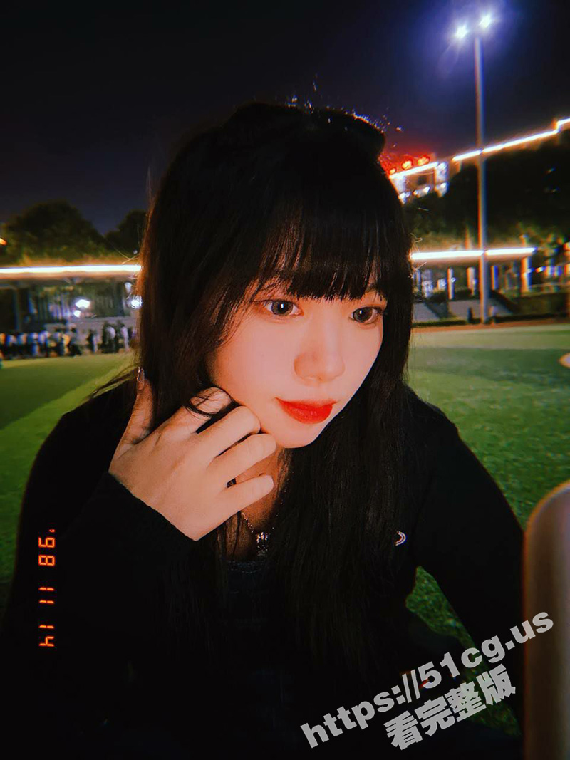 湖南长沙反差婊 刘婷 勾搭男友兄弟上床操逼 被强行拍摄投稿流出曝光！ - 51吃瓜网-51吃瓜网