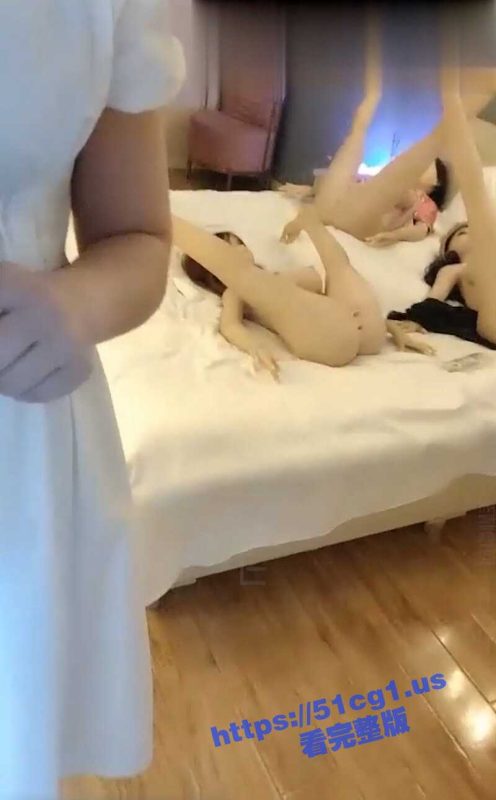 成人情趣用品体验店找茬 对里面的硅胶娃娃体验不满意 撩骚拔屌硬上老板娘 太渣了-51吃瓜网