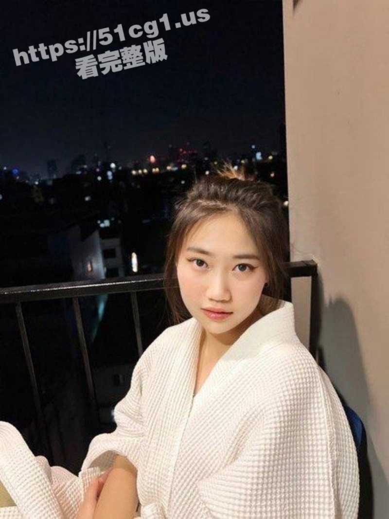 越南极品学生妹酒店约会炮友视频遭泄露！小小年纪就这么骚了！未来一定是斩男高手！ - 51吃瓜网-51吃瓜网