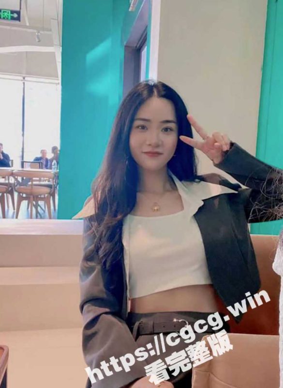 瓜友求助 意外发现朋友老婆的性爱视频 看的太有感觉 求助如何才能操上别人家的老婆？据说死党还有绿帽癖-51吃瓜网