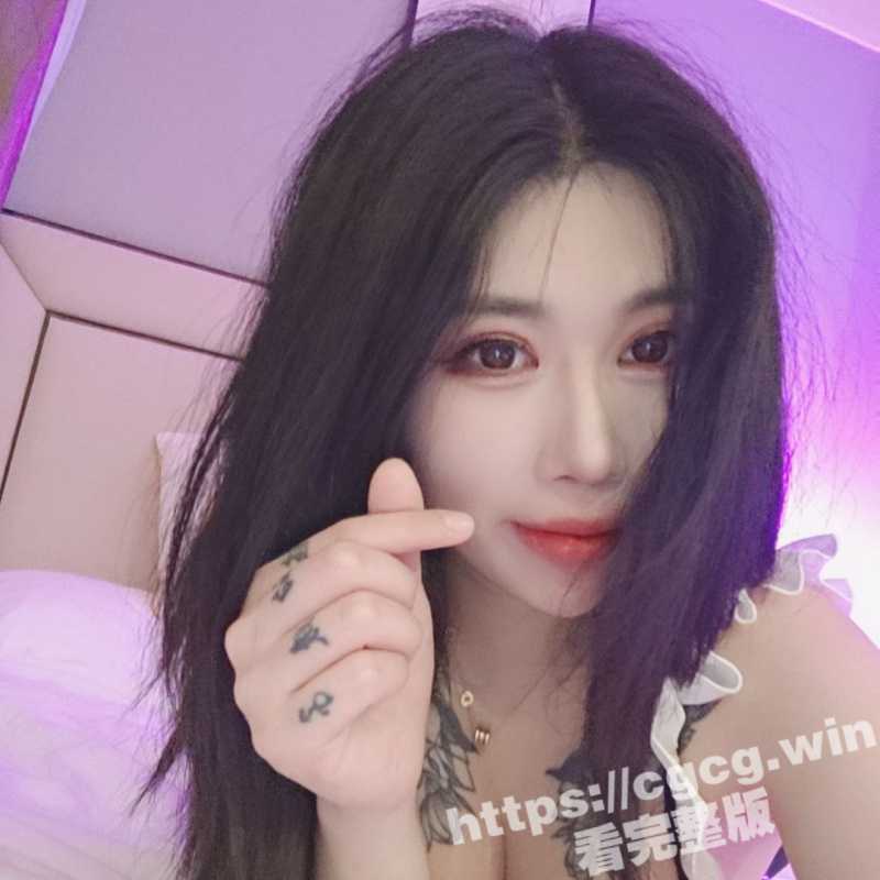 重庆著名楼凤 极品身材纹身妹 汐汐 私拍！露粉嫩三点 馒头穴黑丝诱惑私密照性爱视频！-51吃瓜网