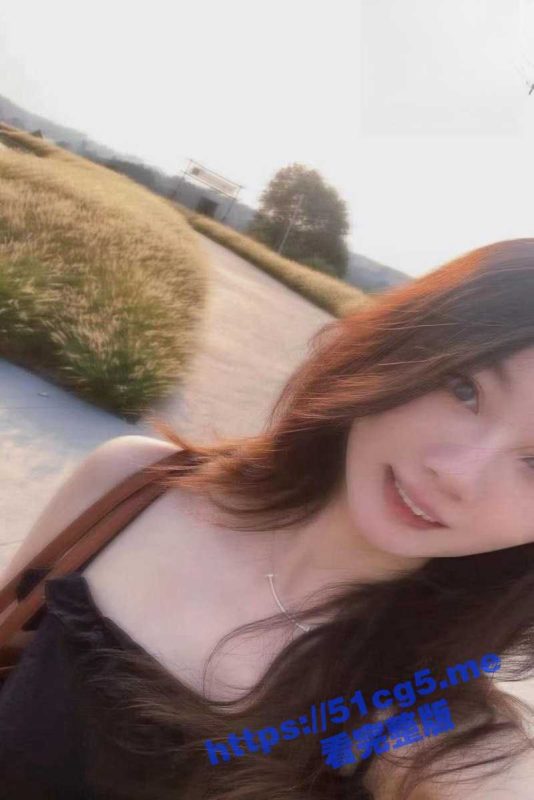 极品少妇趁老公出差 偷偷跑出来开房  穿情趣黑丝被调教 疯狂叫爸爸放纵呻吟 逼都操出血了-51吃瓜网