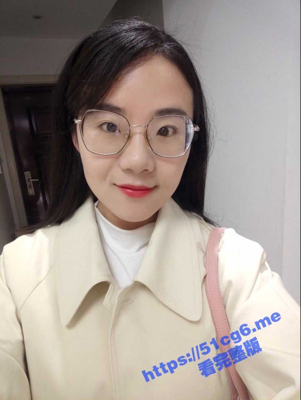 极品眼镜反差婊人妻少妇 马老师 与老公性爱视图流出 平日为人师表 私底下是那么的淫骚！-51吃瓜网