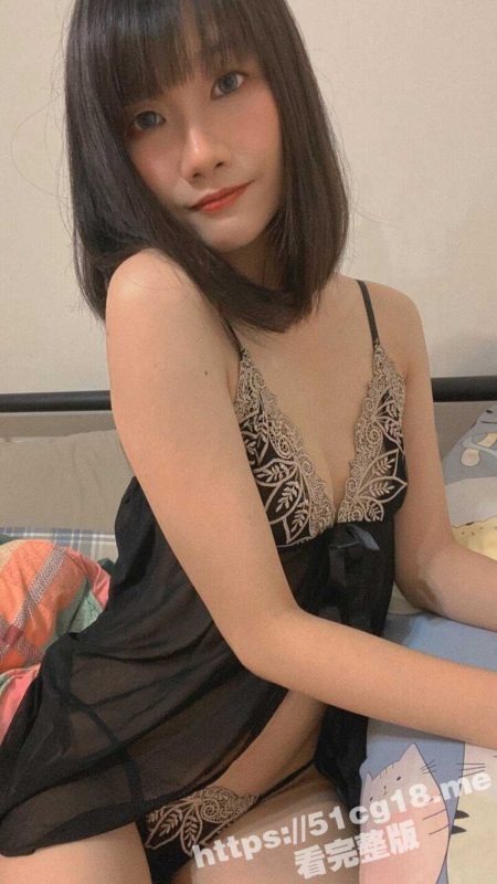 台湾短发高颜值女神 豐原 穿着情趣内衣与情趣丝袜被调教 真的是一条风骚的贱母狗！-51吃瓜网