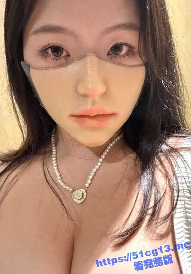 极品巨乳萝莉戴面具私拍自慰视频 电动自慰机不停的抽插骚逼 淫水乱喷 特反差 - 51吃瓜网-51吃瓜网