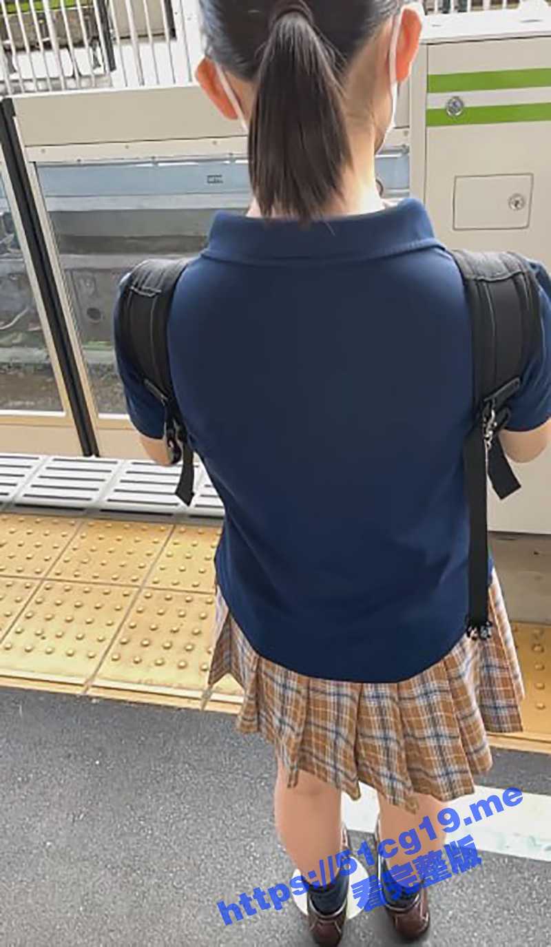 日本真实电车痴汉 电车里把鸡巴塞少女内裤里摩擦 少女敢怒不敢言！ - 51吃瓜网-51吃瓜网