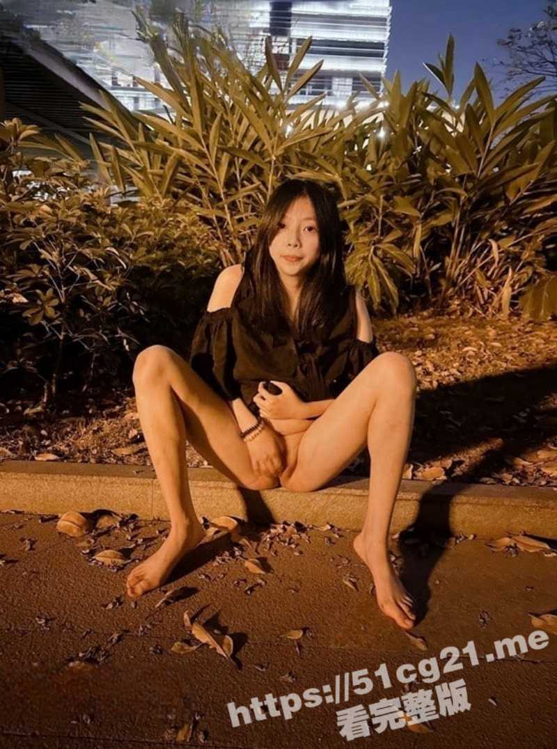 极品白虎逼大学生媛交妹 李婷 被包皮屌变态金主调教 户外露出群P 喝尿舔脚烫烟花 小女孩被玩得遍体鳞伤！ - 51吃瓜网-51吃瓜网