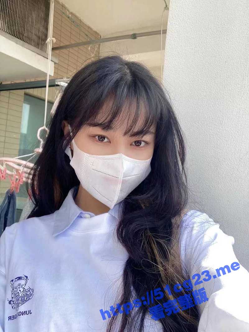 大神拿下澳大利亚昆士兰大学 在读00后研究生 读书厉害身材也是棒 录制了多个性感照片 真顶！ - 51吃瓜网-51吃瓜网