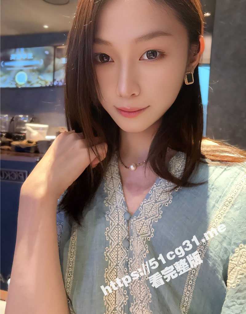 昆明医科大学 高颜值反差婊 陶晶晶 约炮约到初中同学 拍个露脸视频做个留恋 才发现女神的口活原来这么好 - 51吃瓜网-51吃瓜网