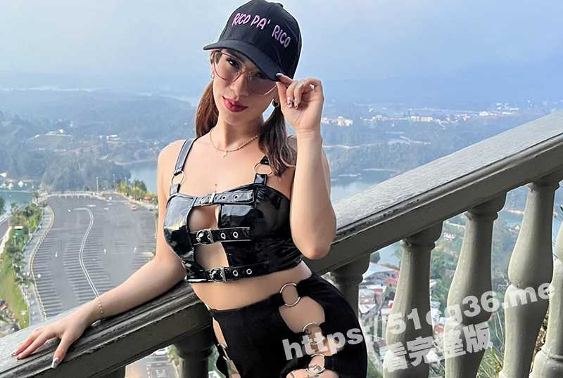 推特专玩年轻清纯极品女大大学生的刺青帅小伙 网约美术学院的黄发嫩妹换上开档黑丝被各种玩弄 - 51吃瓜网-51吃瓜网