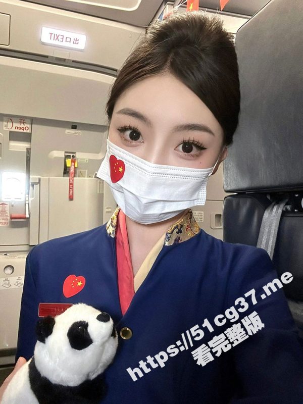 极品身材 南航空姐 陈思婷  极度淫荡 超敏感体质 一到高潮就浑身抽搐 被金主牵着狗绳跪地舔屌无套爆操内射-51吃瓜网