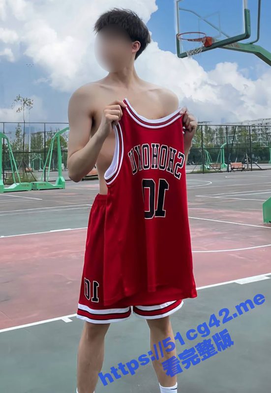 185大帅哥的阴茎增长手术 身高185腿长身材好 长得非常帅 但小鸡鸡只有2厘米-51吃瓜网