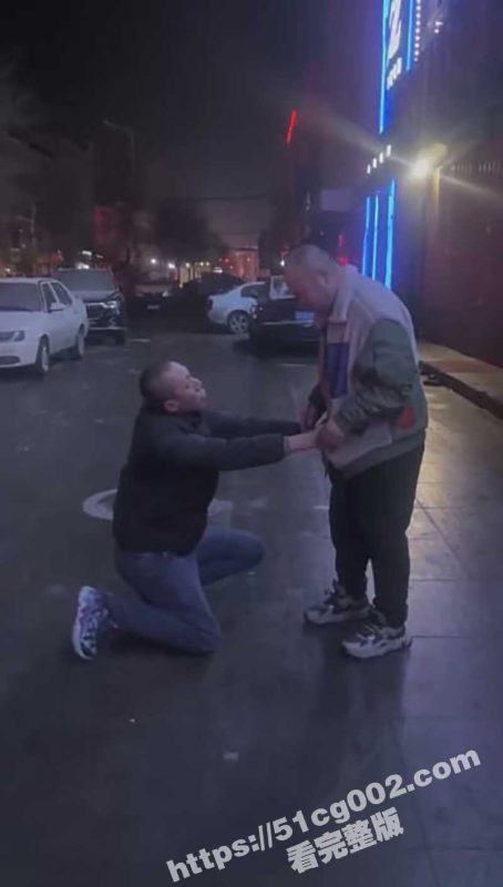 男同表白现场！“你到底爱不爱我 老公我爱你” 我宁愿我耳朵聋了 简直不忍直视！-51吃瓜网