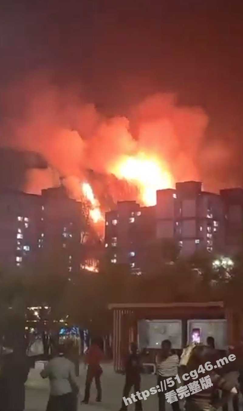南京一小区 因电动起火发生特大火灾 已致15人遇难44人受伤 南京市长鞠躬道歉！ - 51吃瓜网-51吃瓜网